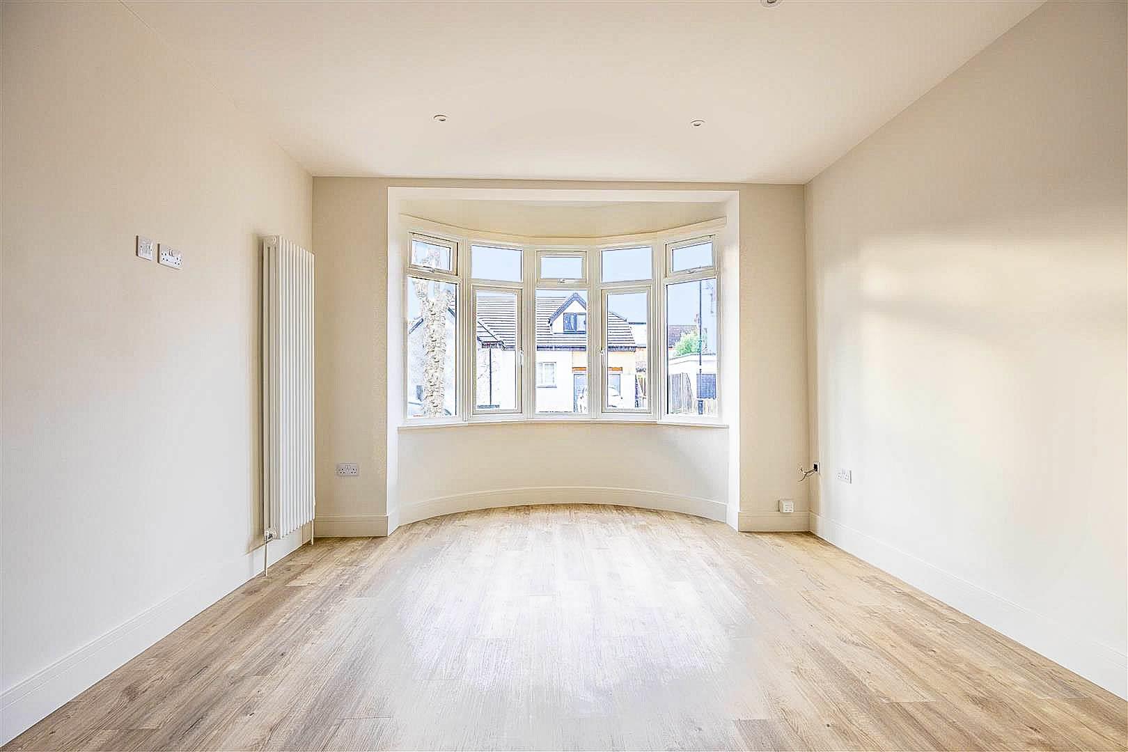 Lounge/Kitchen